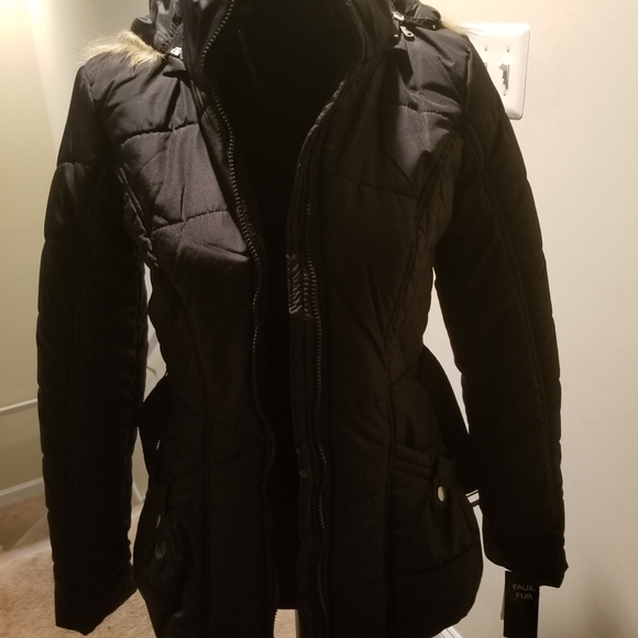Coat - Picture 5 of 8